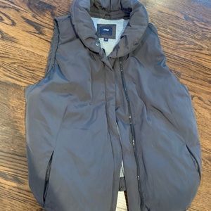 Gap puffy vest